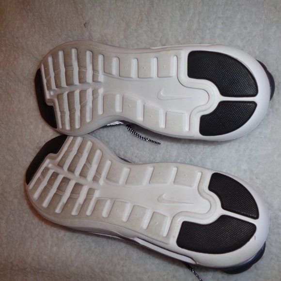 Nike Air Men\'s Sneakers 844876-004 Size 11 main image 9